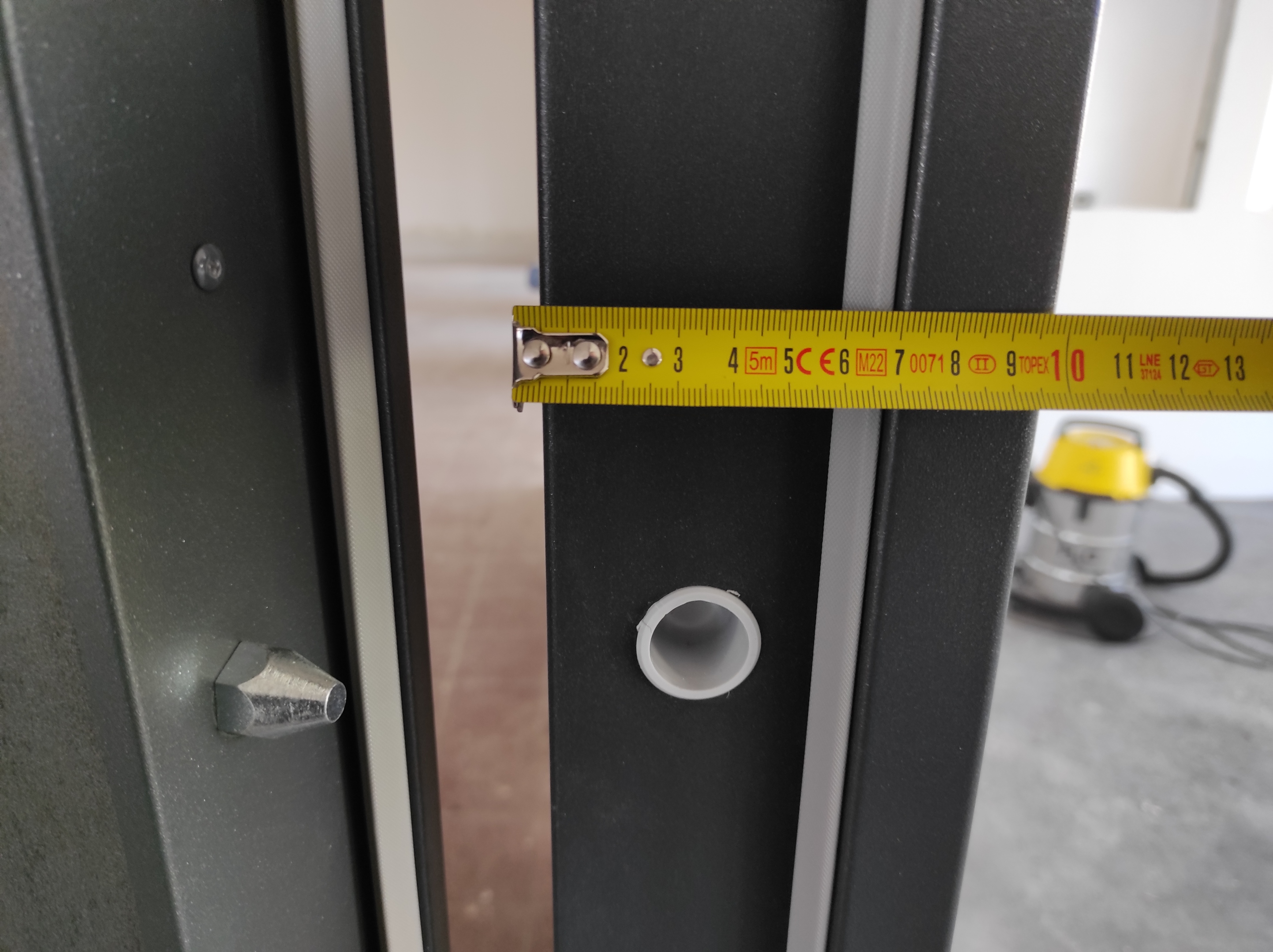Konstrukční detail bezpečnostních dveří